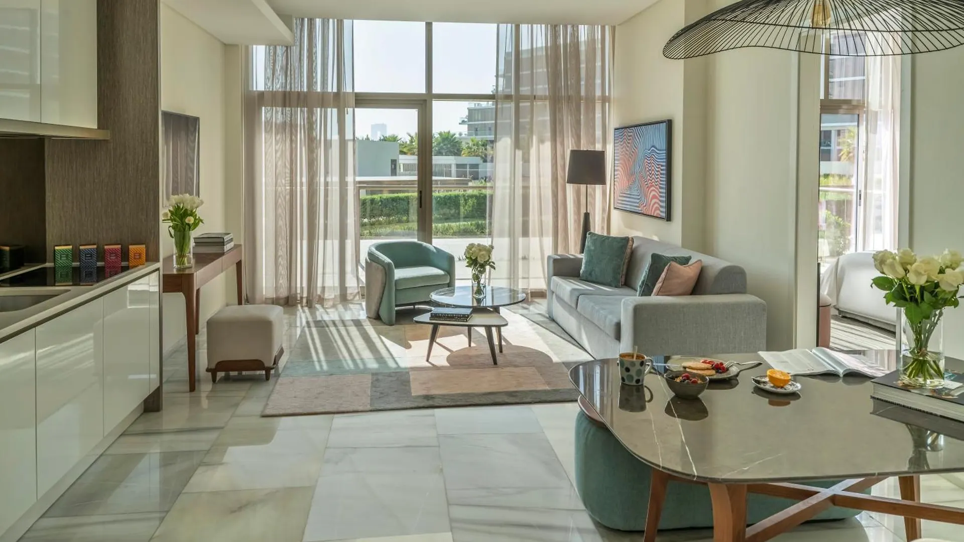 Th8 Palm Dubai Beach Resort, Vignette Collection By Ihg 5*,  Förenade Arabemiraten