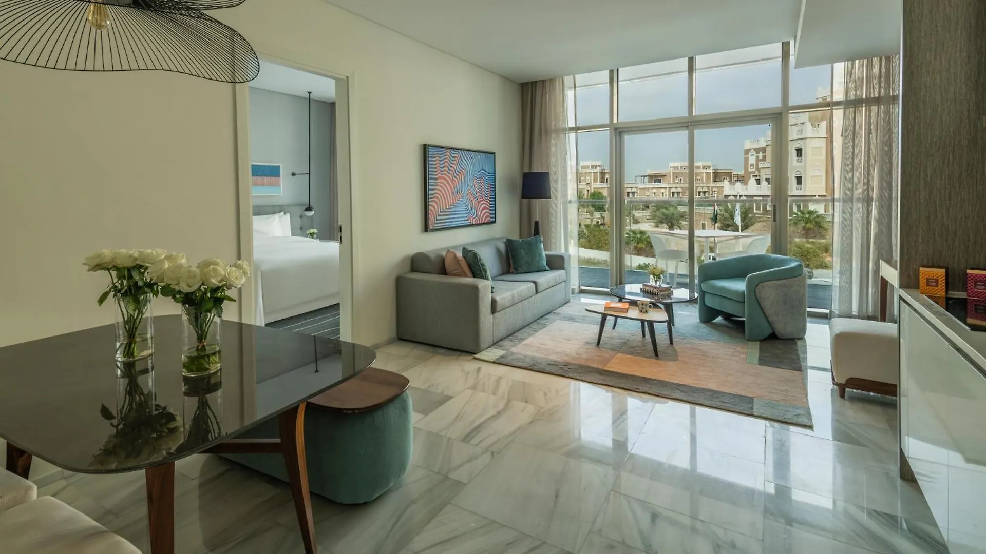 Th8 Palm Dubai Beach Resort, Vignette Collection By Ihg 5*,