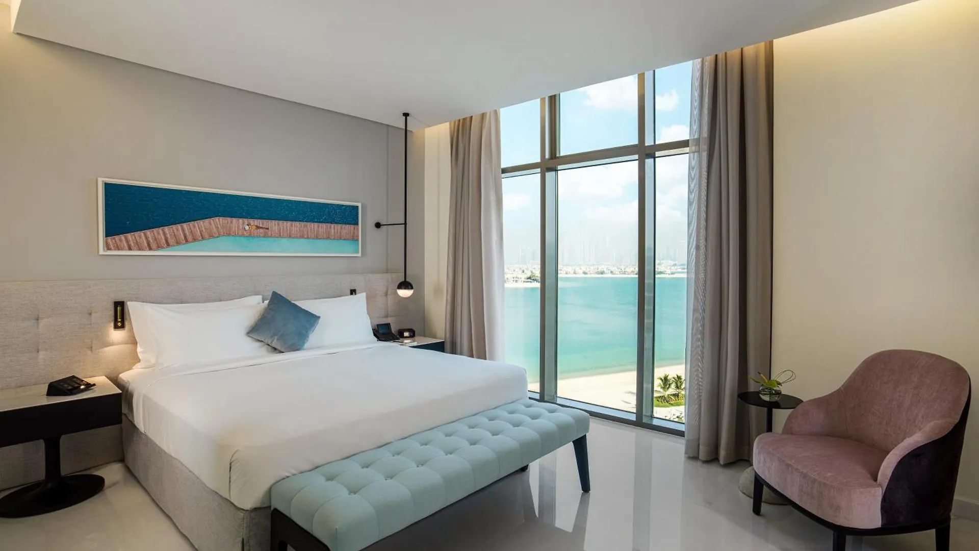 Th8 Palm Dubai Beach Resort, Vignette Collection By Ihg
