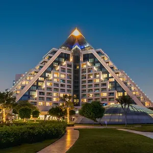 Otel Raffles