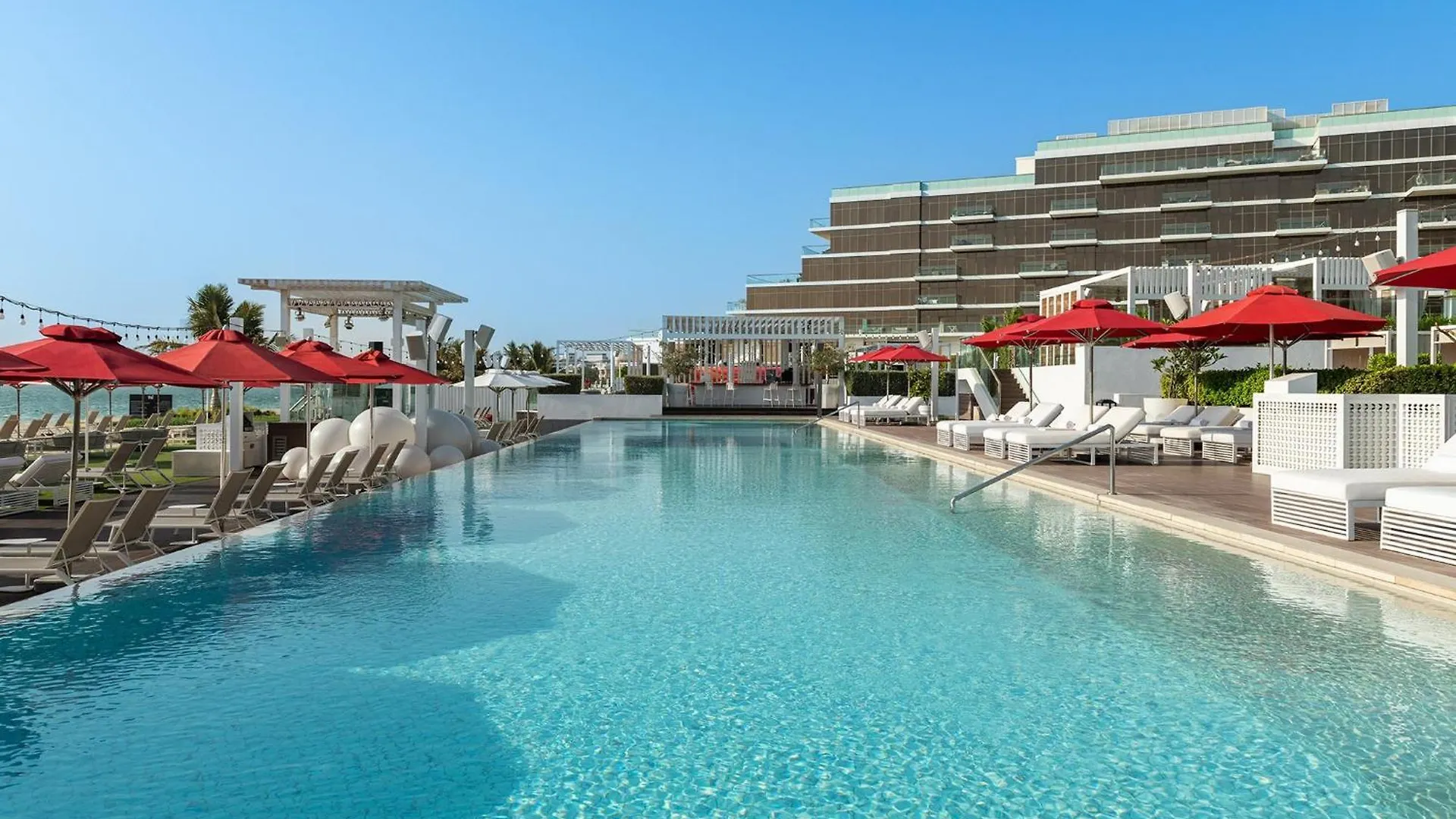 ***** Rezort Th8 Palm Dubai Beach Resort, Vignette Collection By Ihg Spojené arabské emiráty
