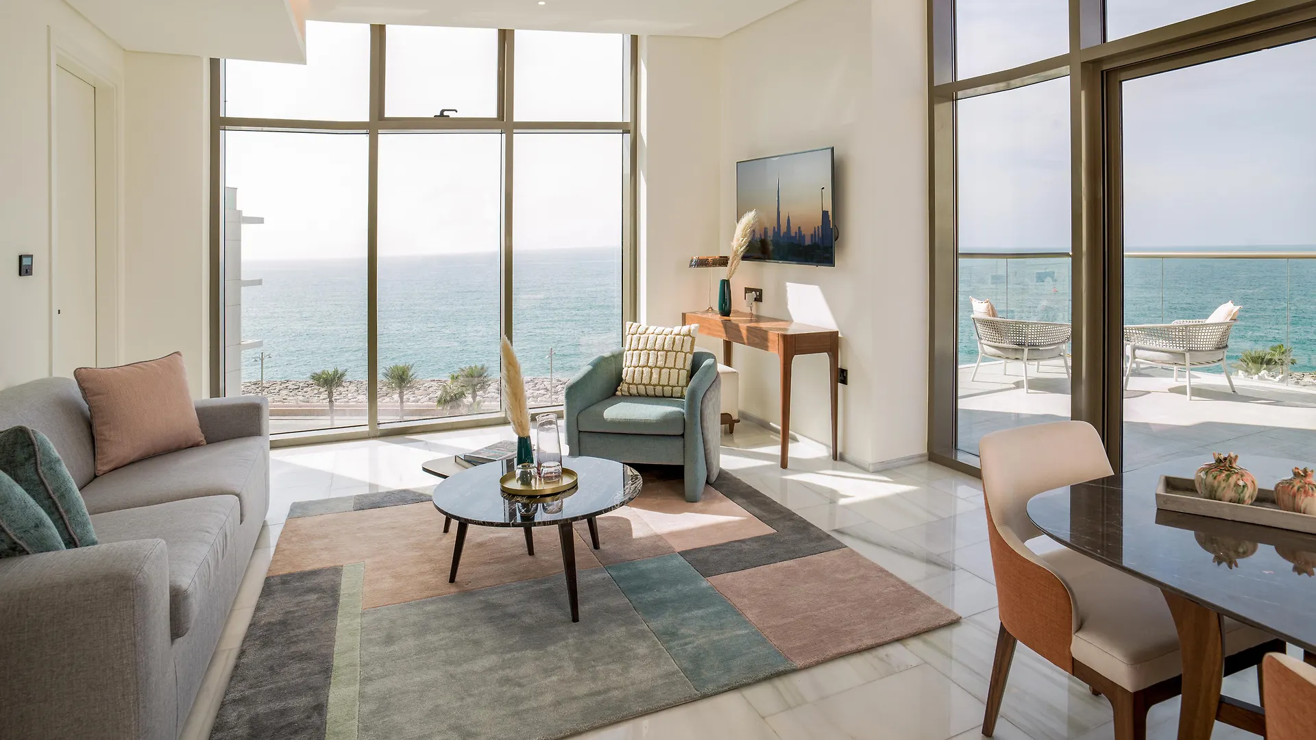אתר נופש Th8 Palm Dubai Beach Resort, Vignette Collection By Ihg