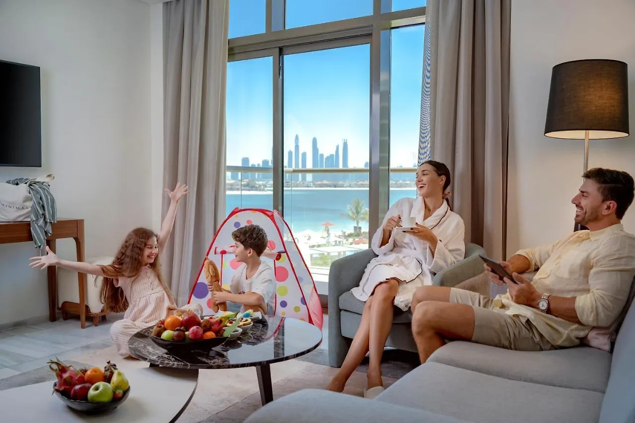 Th8 Palm Dubai Beach Resort, Vignette Collection By Ihg אתר נופש