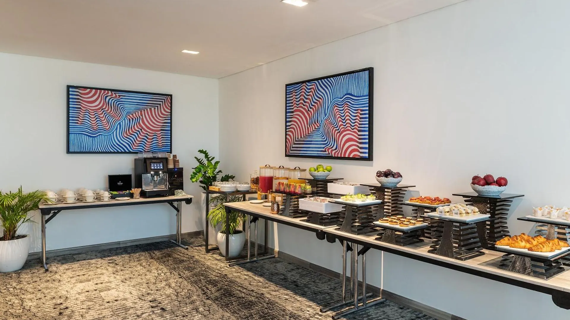 Th8 Palm Dubai Beach Resort, Vignette Collection By Ihg United Arab Emirates