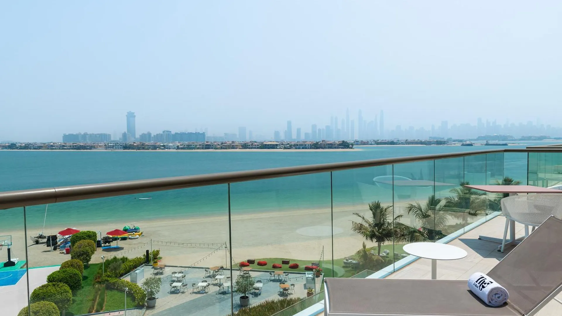 Th8 Palm Dubai Beach Resort, Vignette Collection By Ihg איחוד האמירויות הערביות
