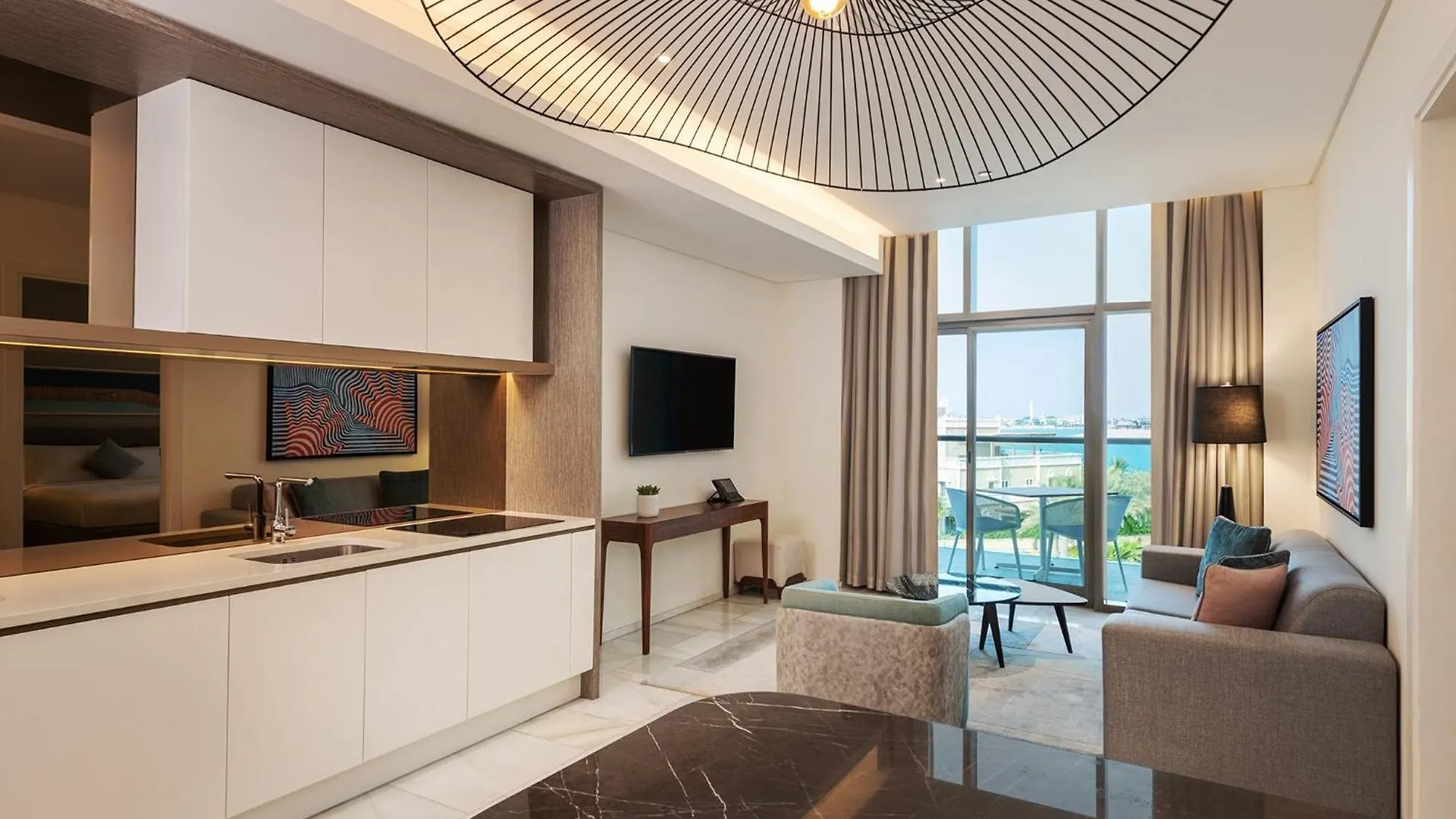 Th8 Palm Dubai Beach Resort, Vignette Collection By Ihg איחוד האמירויות הערביות