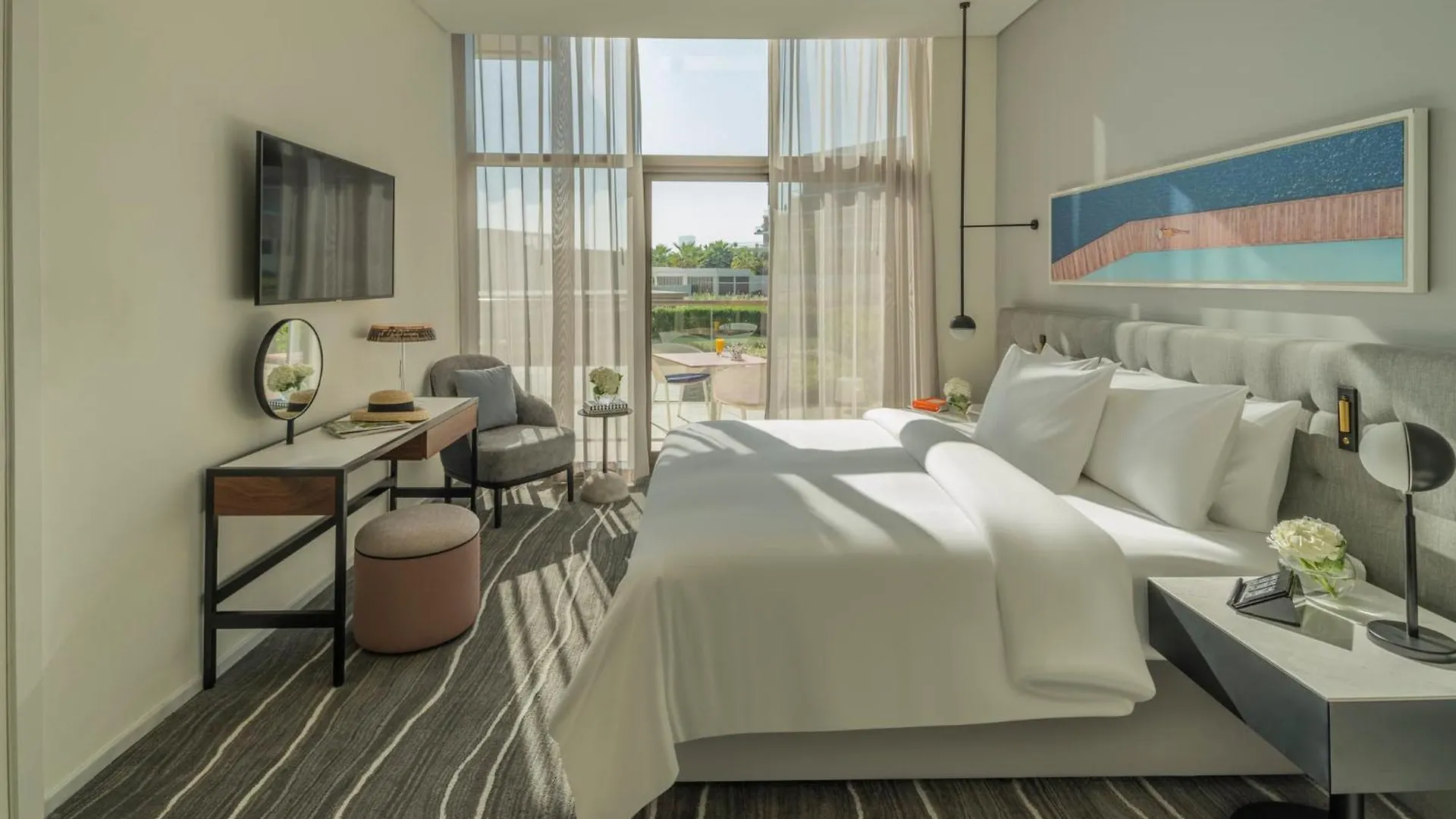 Th8 Palm Dubai Beach Resort, Vignette Collection By Ihg