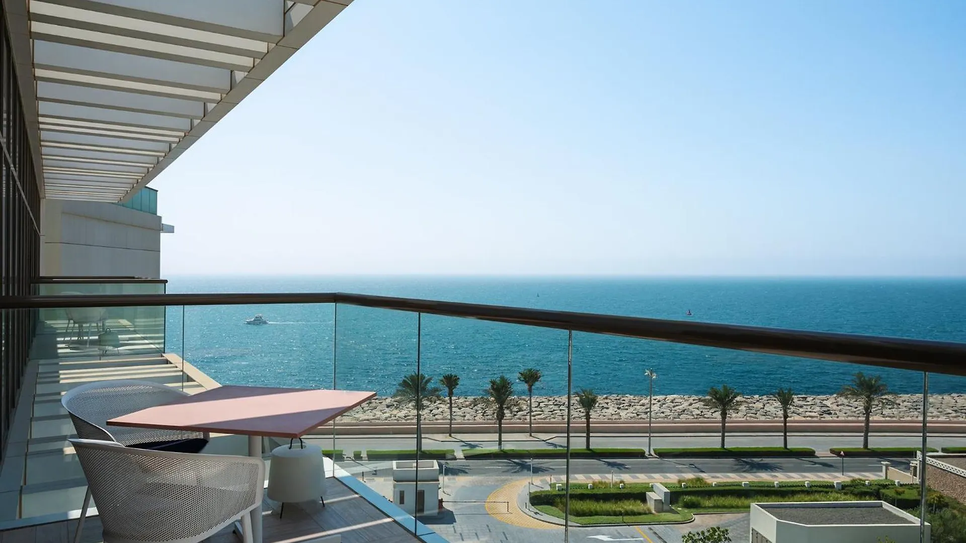 Th8 Palm Dubai Beach Resort, Vignette Collection By Ihg